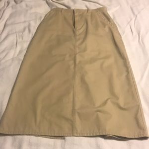 ➡️ Bundle & Save! NWOT Liz Claiborne khaki skirt